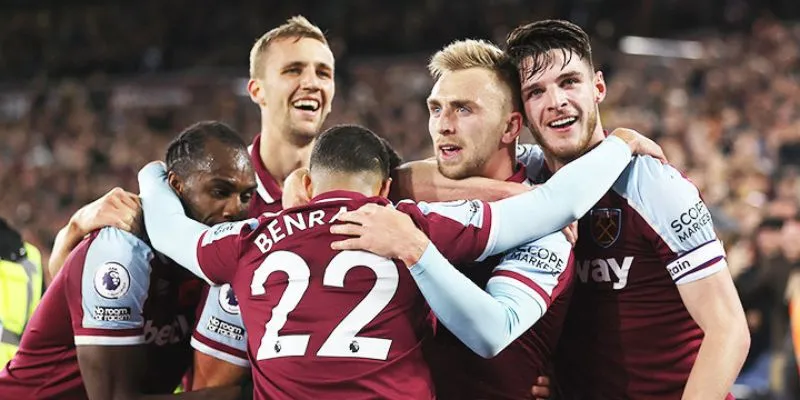 Nhận Định West Ham United vs Manchester United 3h15 ngày 11/2 4 West Ham luôn là một đối thủ khó nhằn trên sân nhà